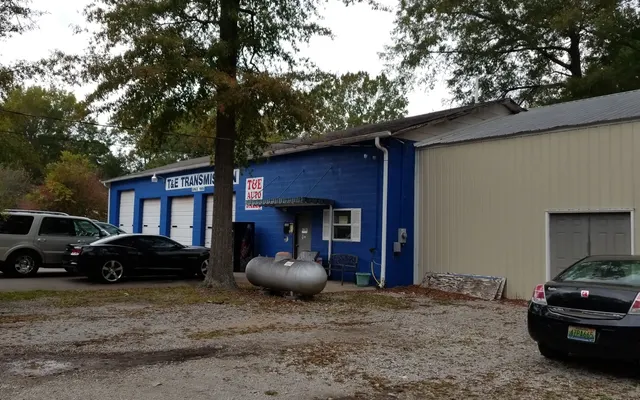 Photo of T & E Transmissions, an auto repair shop in Hazel Green, AL