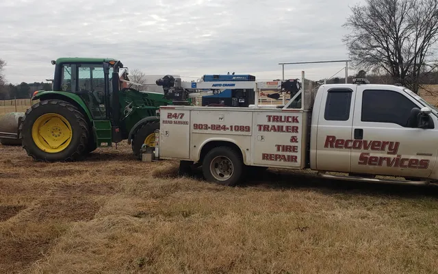 Photo of G & S 24hr Truck Trailer And Tire Services, an auto repair shop in Texarkana, AR