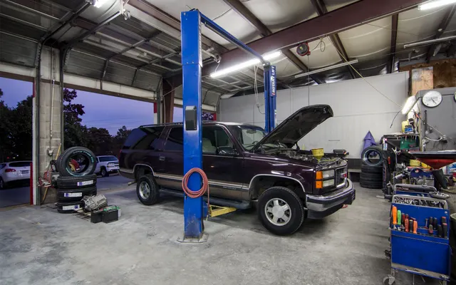 Photo of Hinson Loop Automotive, an auto repair shop in Little Rock, AR