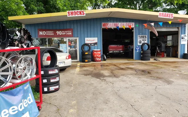 Photo of Express Tire and Wheel at Hope, an auto repair shop in Hope, AR