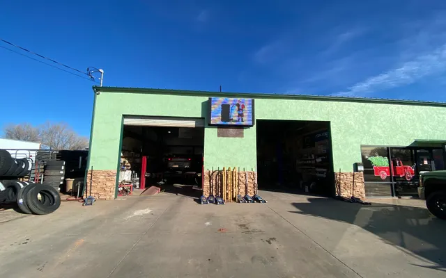 Photo of Snowflake Tire & Auto, an auto repair shop in Snowflake, AZ