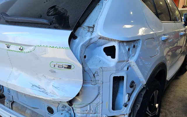 Photo of Caliber Collision, an auto repair shop in Berkeley, CA