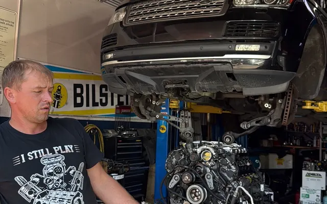 Photo of LAR Auto Repair, an auto repair shop in Reseda, CA