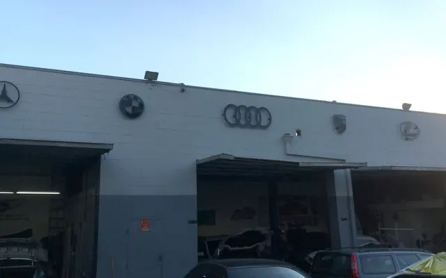 Photo of C & R Auto Repair Center inc, an auto repair shop in Los Angeles, CA