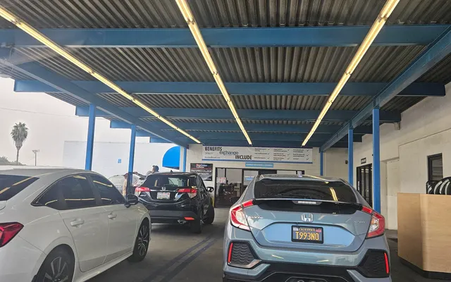 Photo of Honda of Reseda Service, an auto repair shop in Reseda, CA