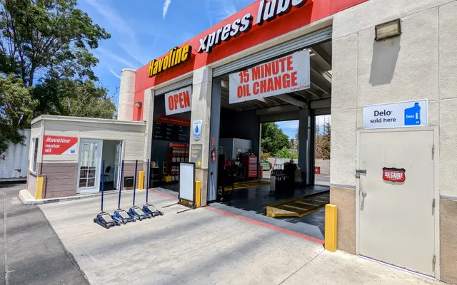 Photo of Havoline Xpress Lube, an auto repair shop in Bakersfield, CA