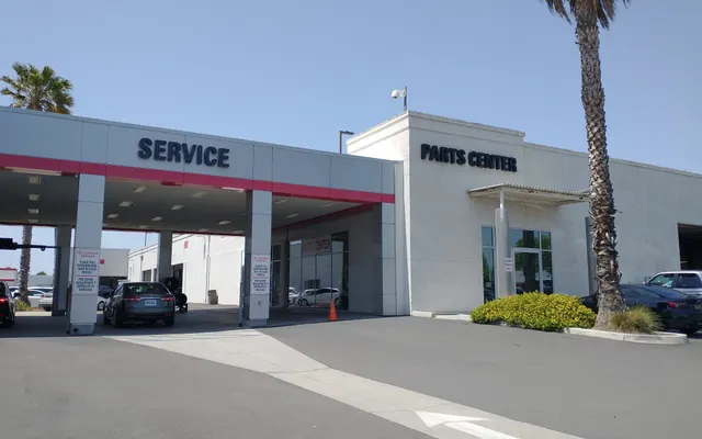 Photo of Service Center - DCH Toyota of Oxnard, an auto repair shop in Oxnard, CA