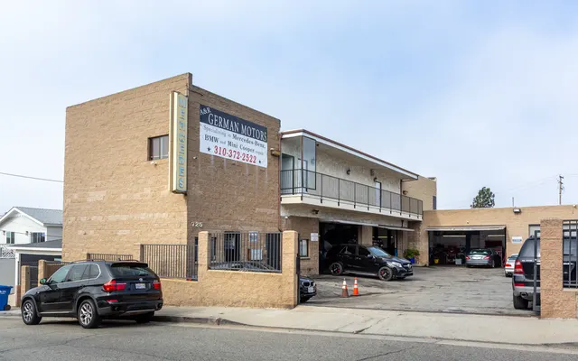 Photo of A & R German Motors, an auto repair shop in Hermosa Beach, CA