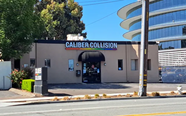Photo of Caliber Collision, an auto repair shop in Sunnyvale, CA