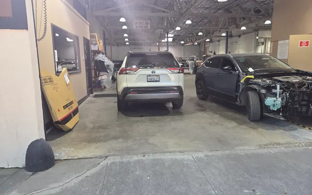Photo of Kniesel's Collision - 18th St., an auto repair shop in Sacramento, CA