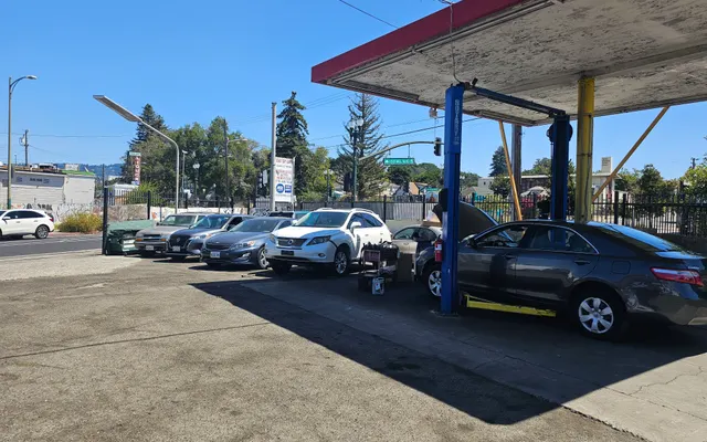 Photo of East Bay Auto Repair & Towing, an auto repair shop in Oakland, CA