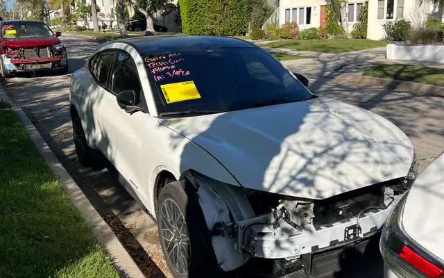 Photo of Caliber Collision, an auto repair shop in Los Angeles, CA