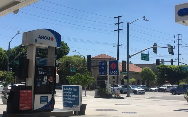 Photo of Dr Smog N Lube Auto Clinic, an auto repair shop in Burbank, CA