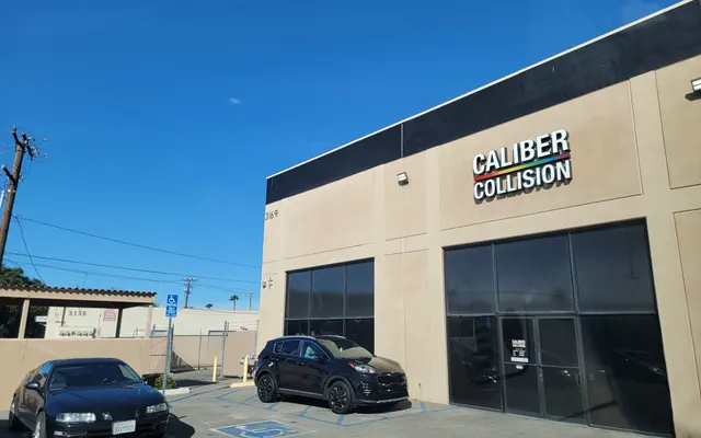 Photo of Caliber Collision, an auto repair shop in Thousand Oaks, CA