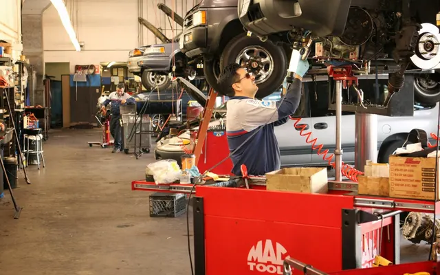 Photo of Dave Wilkes Transmissions, an auto repair shop in Ventura, CA