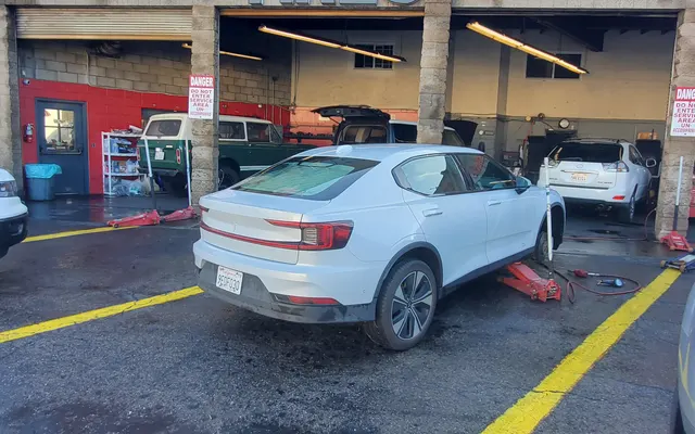 Photo of Lee's Tires, an auto repair shop in Lomita, CA