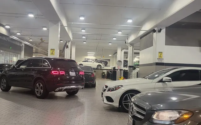 Photo of Mercedes-Benz of Los Angeles Service Center, an auto repair shop in Los Angeles, CA