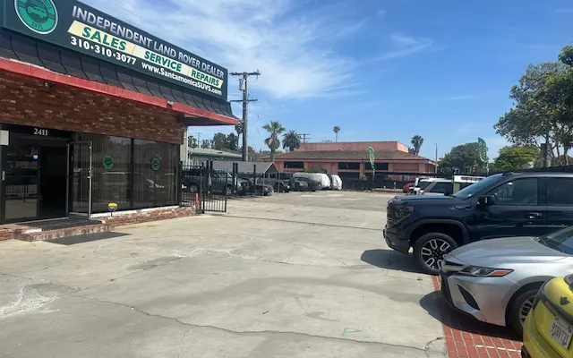 Photo of Santa Monica Rover Specialist, an auto repair shop in Santa Monica, CA