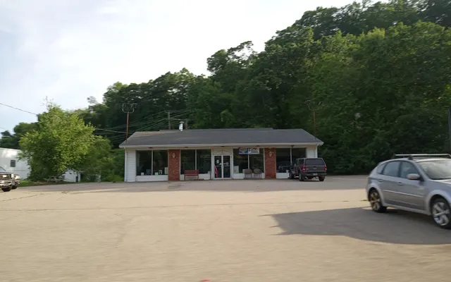 Photo of Biggins Auto Repair LLC, an auto repair shop in Columbia, CT