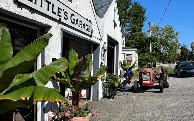 Photo of Little's Garage, an auto repair shop in Newark, DE
