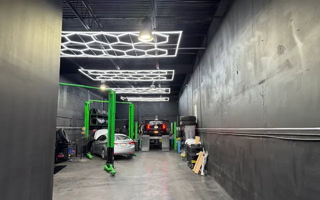 Photo of Orlando Tires, an auto repair shop in Hialeah Gardens, FL