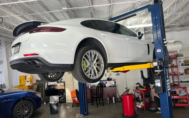 Photo of Pompano Drive Service, an auto repair shop in Pompano Beach, FL
