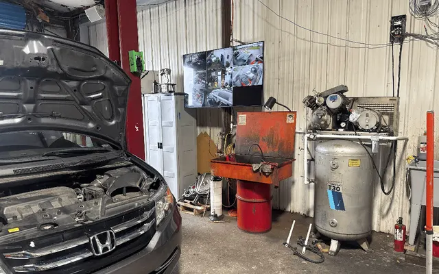 Photo of RJ Fox Automotive, an auto repair shop in Eustis, FL