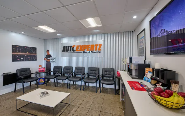 Photo of AutoExpertz Tire & Service, an auto repair shop in Lake Worth Beach, FL