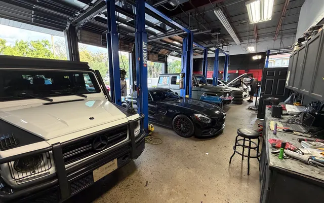 Photo of Mercedes Service Centers, an auto repair shop in Fort Lauderdale, FL