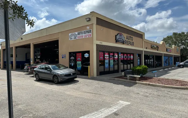 Photo of Dee Reliable Auto Repair, an auto repair shop in Clermont, FL