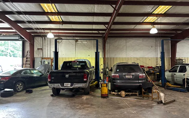 Photo of Whitley Auto Services, an auto repair shop in Dalton, GA