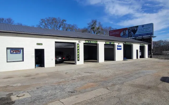 Photo of R and M Auto Lab, an auto repair shop in McDonough, GA