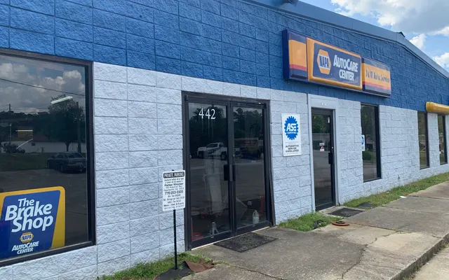 Photo of J & M Auto Service, an auto repair shop in Fayetteville, GA