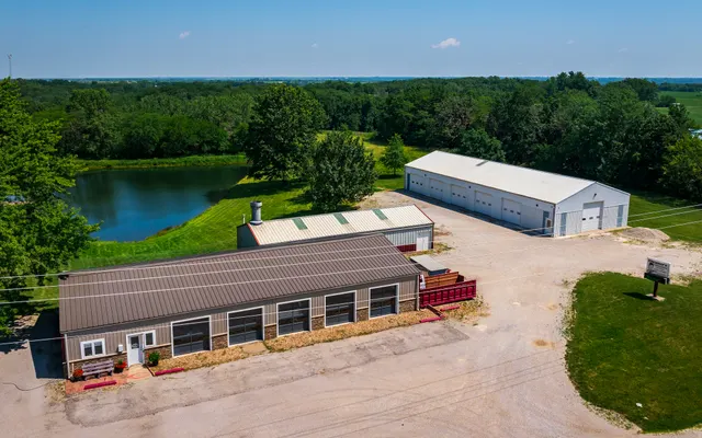 Photo of Deano's Complete Automotive Service & Repair, an auto repair shop in Centerville, IA