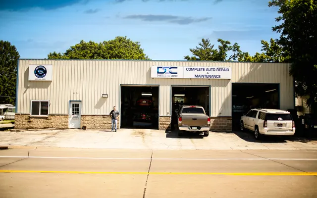 Photo of Dale's Service Center, an auto repair shop in Davenport, IA