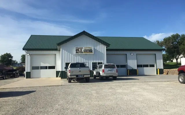 Photo of RT Auto, an auto repair shop in Bloomfield, IA