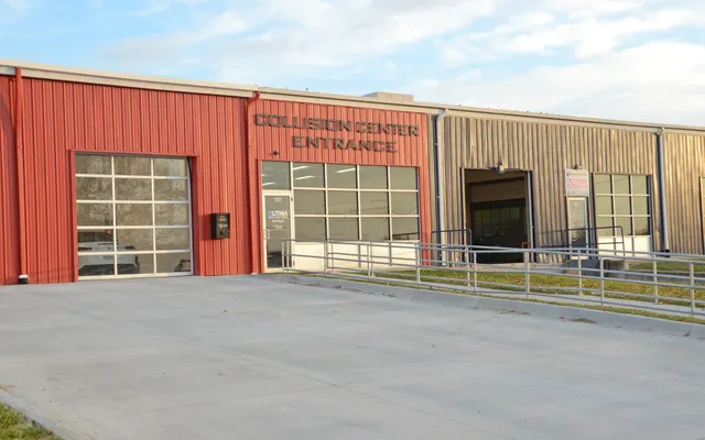 Photo of Lithia Body & Paint of Des Moines, an auto repair shop in Urbandale, IA