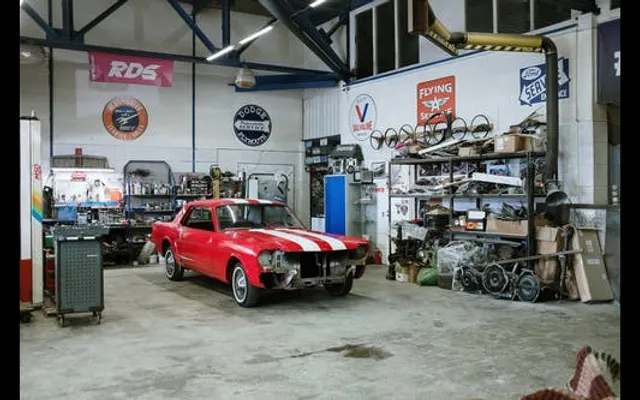 Photo of Fender Menders Collision Center Inc, an auto repair shop in Chicago, IL