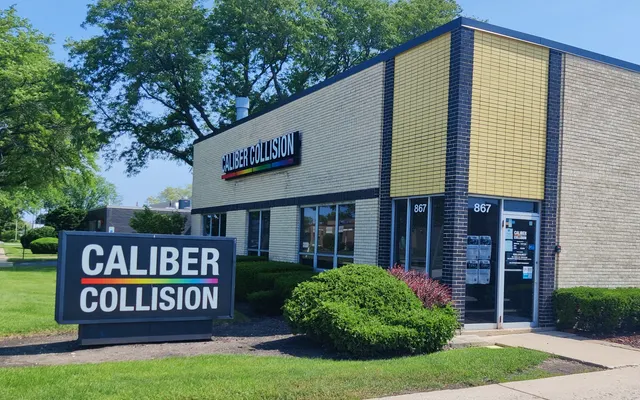 Photo of Caliber Collision, an auto repair shop in Elmhurst, IL