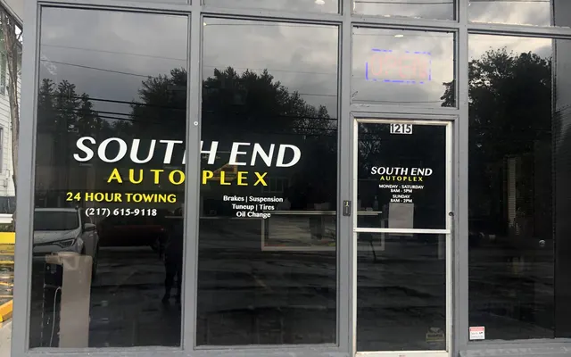 Photo of South End Autoplex, an auto repair shop in Decatur, IL