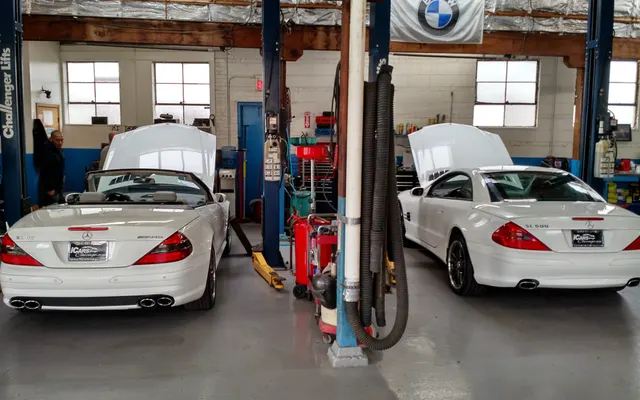 Photo of North Pointe Motors, an auto repair shop in Skokie, IL