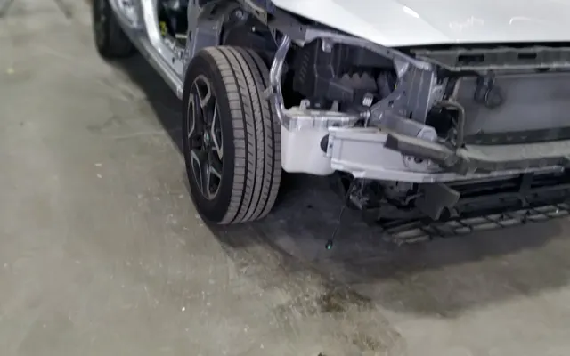 Photo of Caliber Collision, an auto repair shop in Libertyville, IL