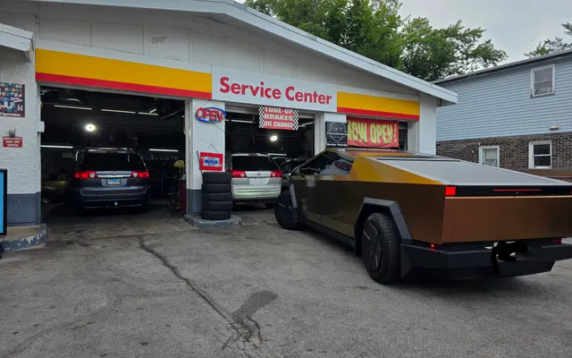 Photo of Type R Auto Service, an auto repair shop in Skokie, IL