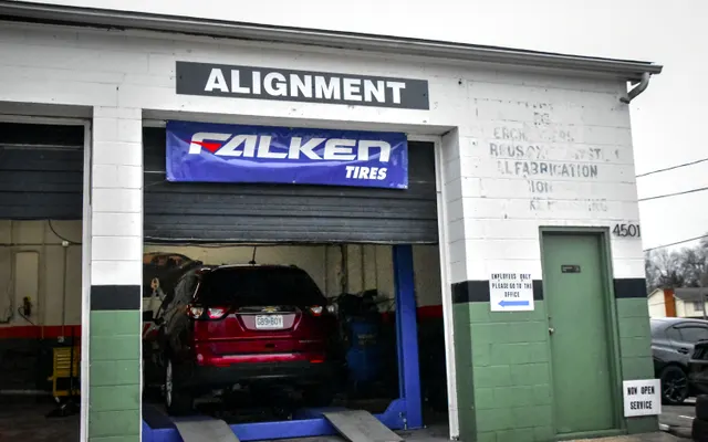 Photo of H & Pack Tire Service, an auto repair shop in Belleville, IL