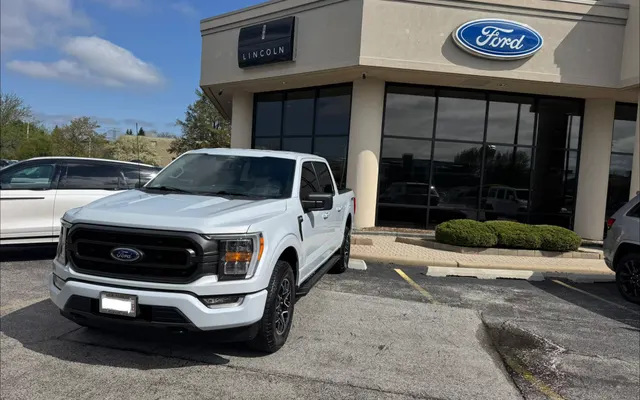 Photo of Joe Rizza Ford of Orland Park Service, an auto repair shop in Orland Park, IL