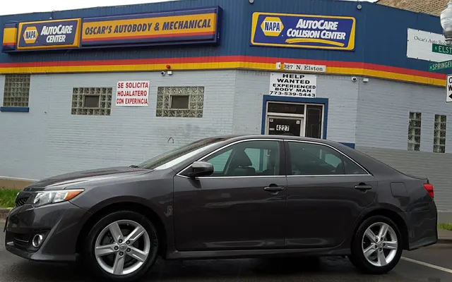 Photo of Oscar's Auto Body and Mechanical, an auto repair shop in Chicago, IL