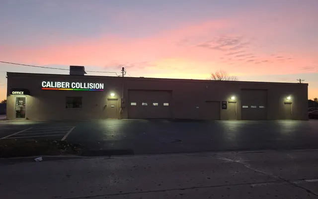 Photo of Caliber Collision, an auto repair shop in Decatur, IL