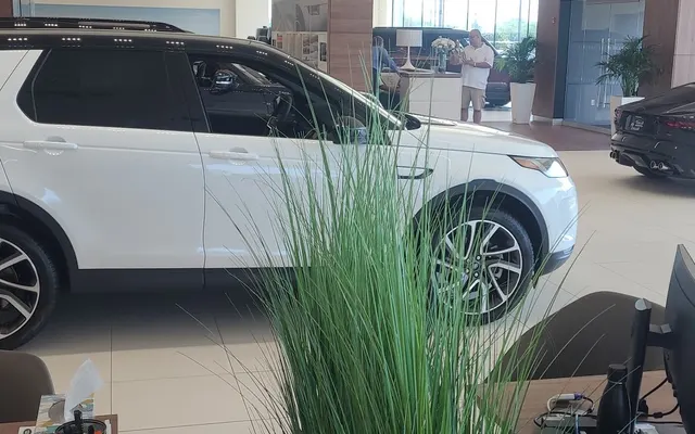 Photo of Land Rover Schaumburg Service, an auto repair shop in Schaumburg, IL