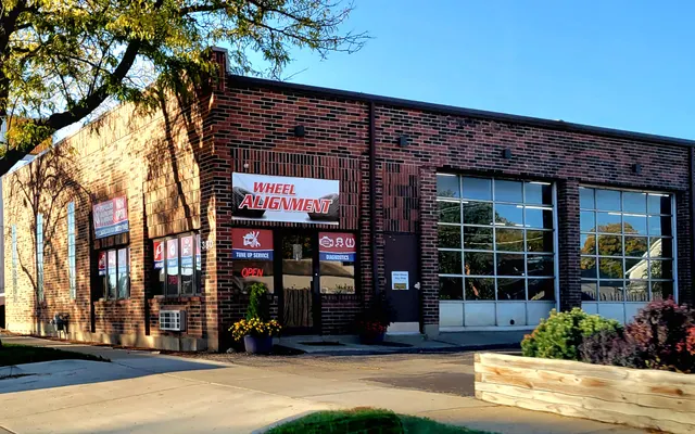 Photo of Popular Mufflers & Brakes, an auto repair shop in Arlington Heights, IL