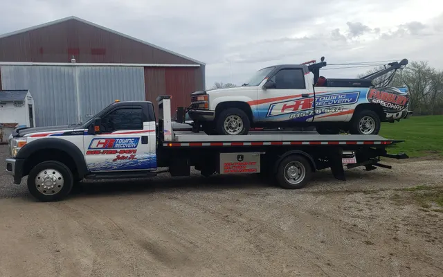 Photo of CR Towing and Recovery, an auto repair shop in Joliet, IL